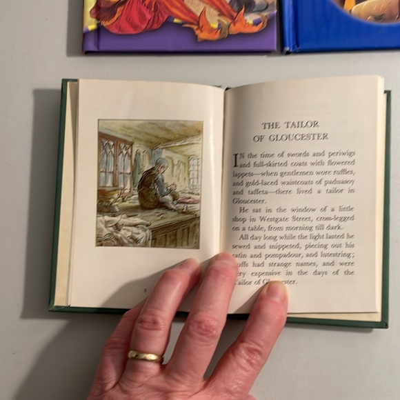 NOT ELIGIBLE FOR BUNDLE DEAL/SALE 10-Book Bundle Small Storybooks - Picture 12 of 14